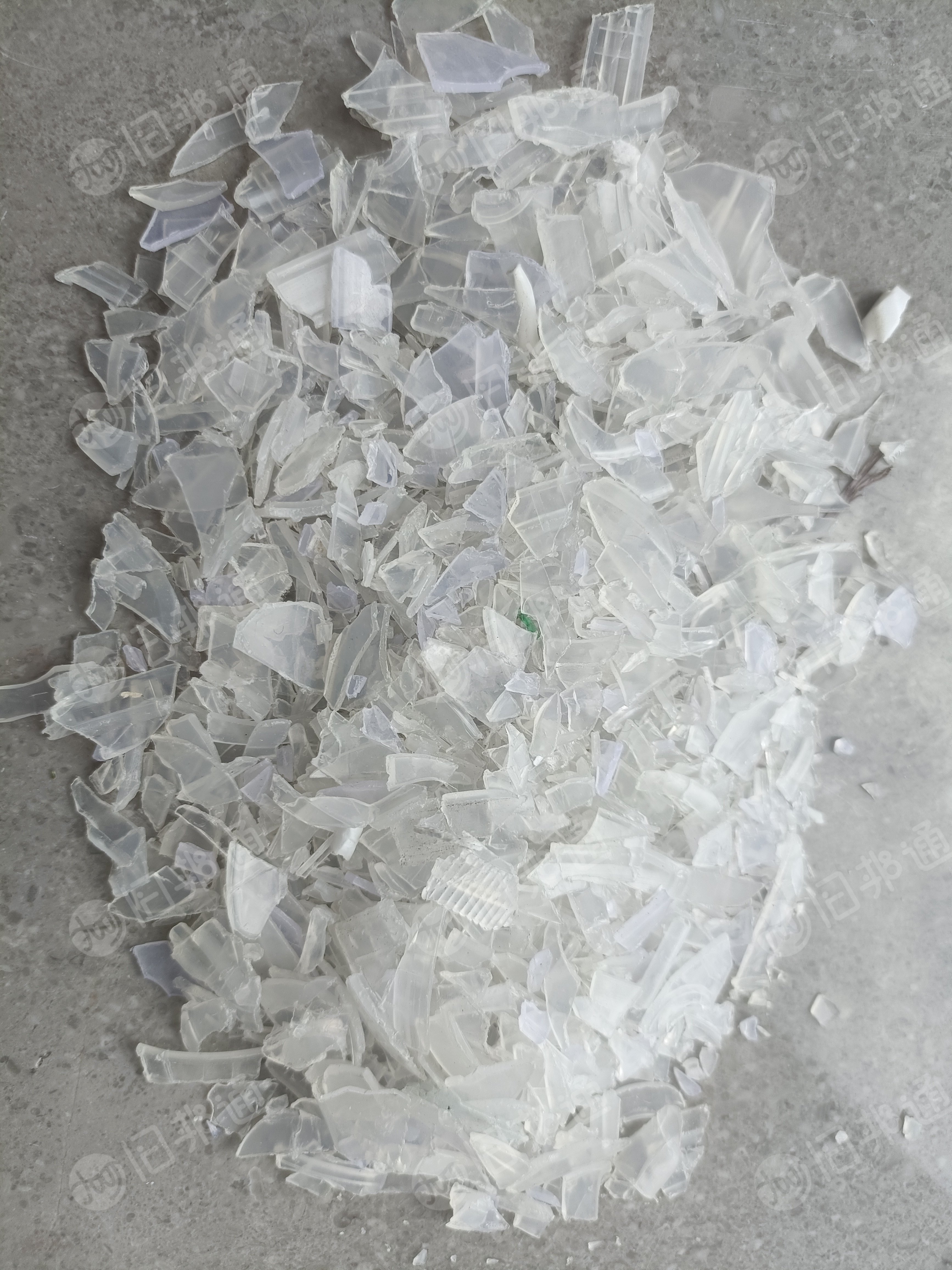 釆购PP透明周转箱,水果筐破碎料,月需200吨