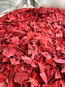 常年出售水马破碎料，路障破碎料