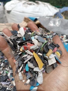 长期出售PP沉底破碎料