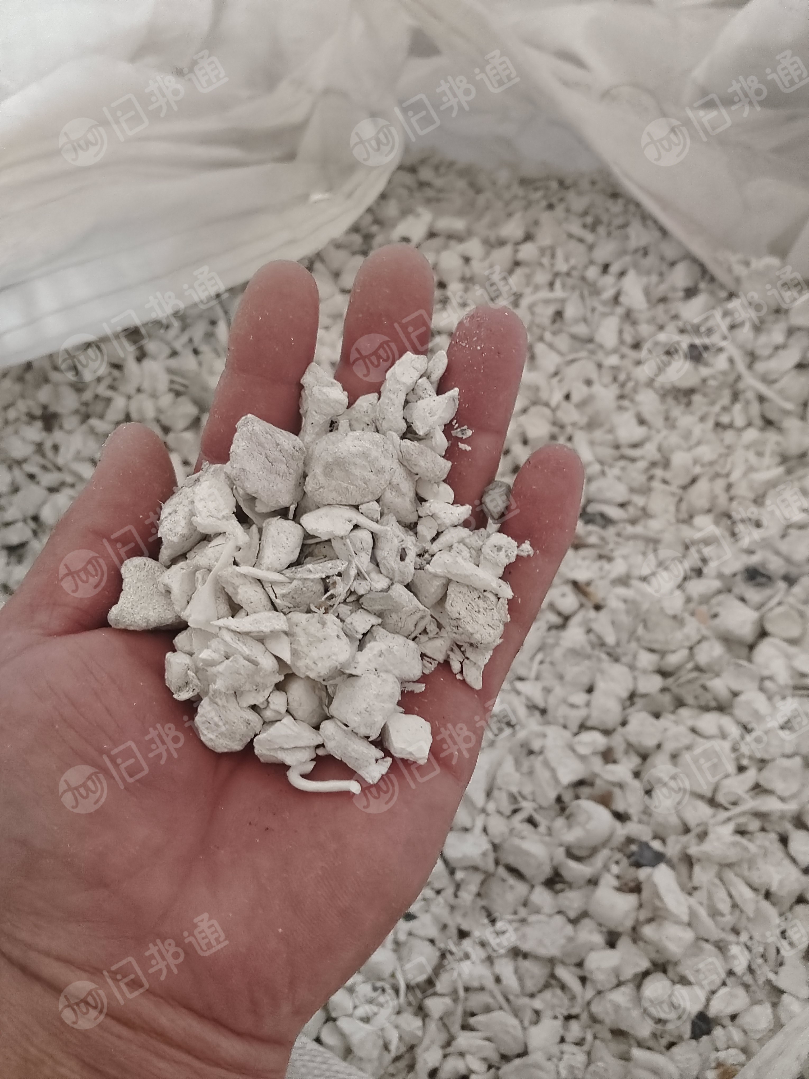 大量出售汽车厂塑料,亚克力破碎料