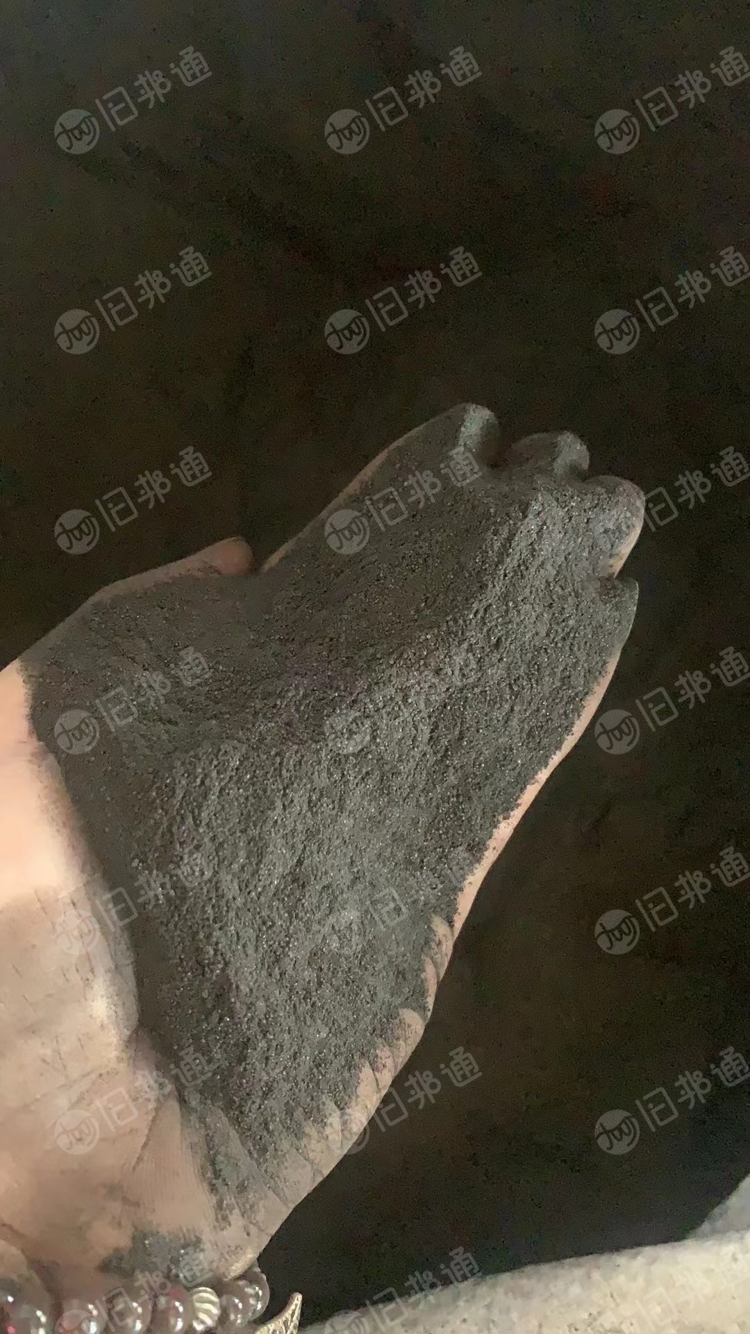 长期出售黑色铁粉,60目,比重4.0,铁含量29左右
