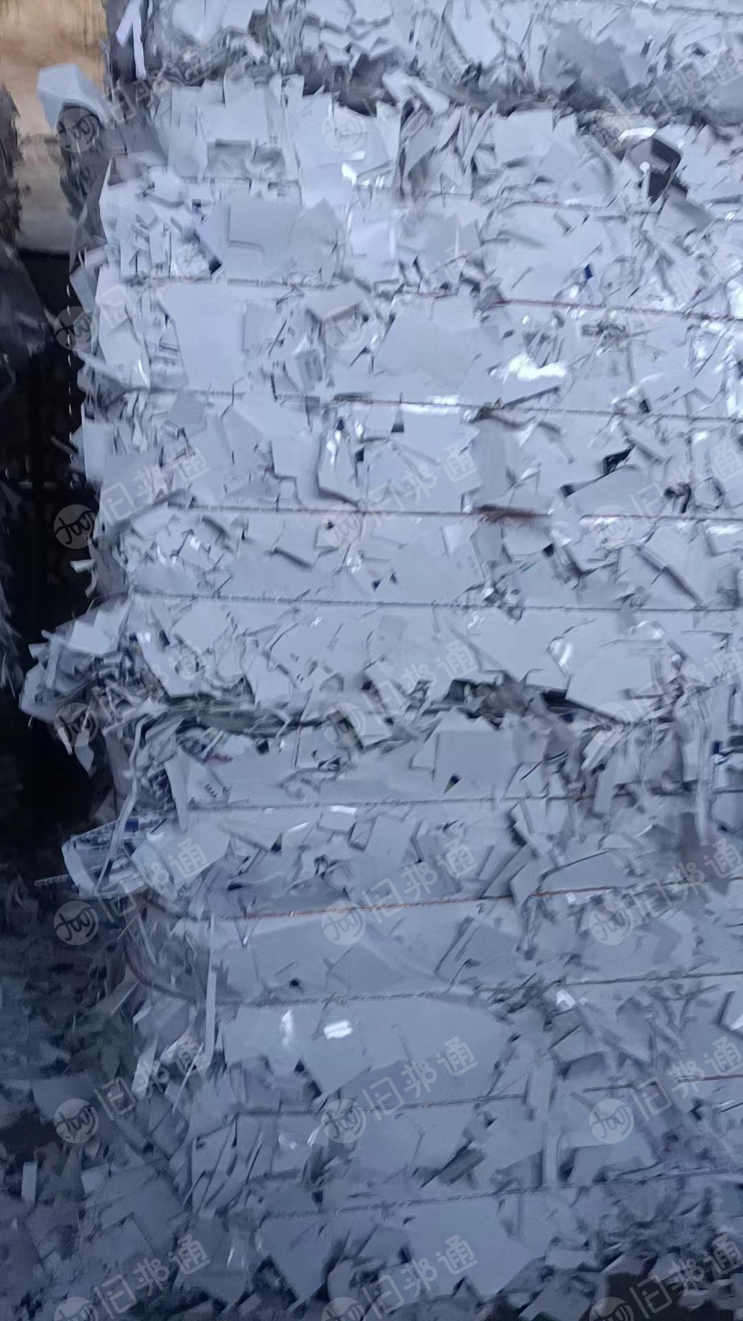 出售白卡纸,含膜百分之30