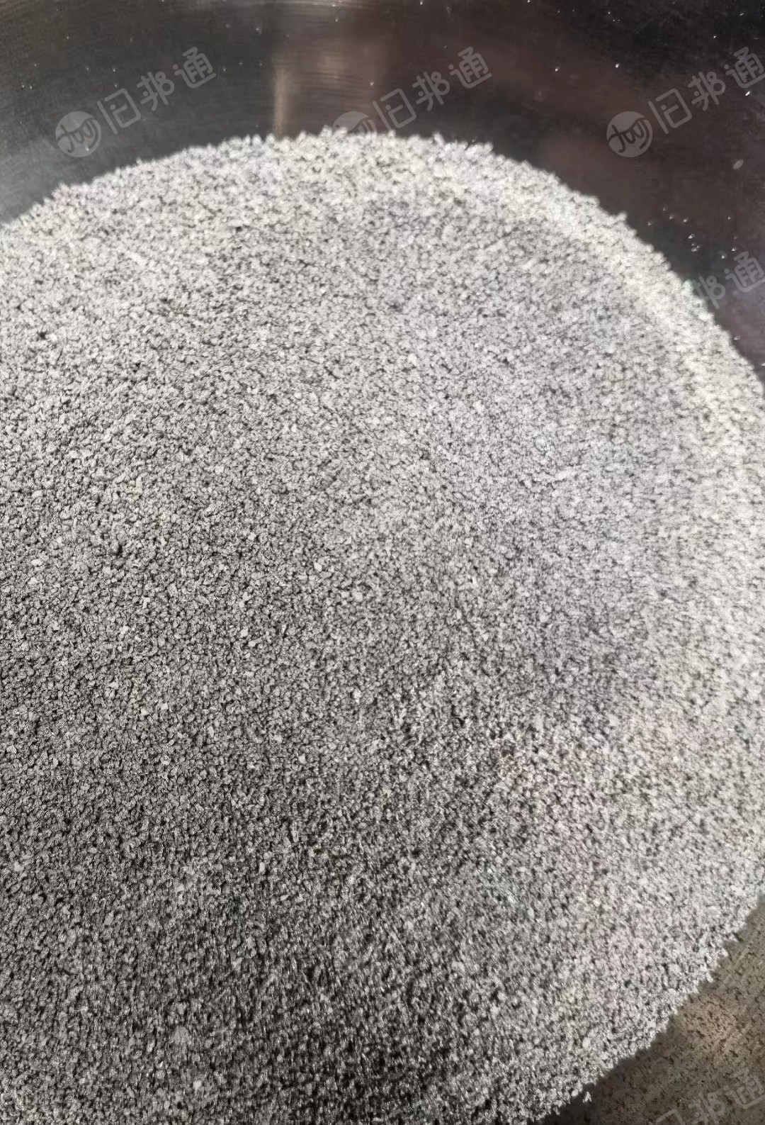 出售铝精粉,铝含量88-93,大量现货,用铝塑膜分离的油料加工的