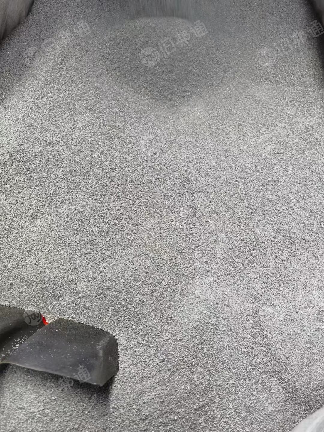 出售铝精粉,铝含量88-93,大量现货,用铝塑膜分离的油料加工的
