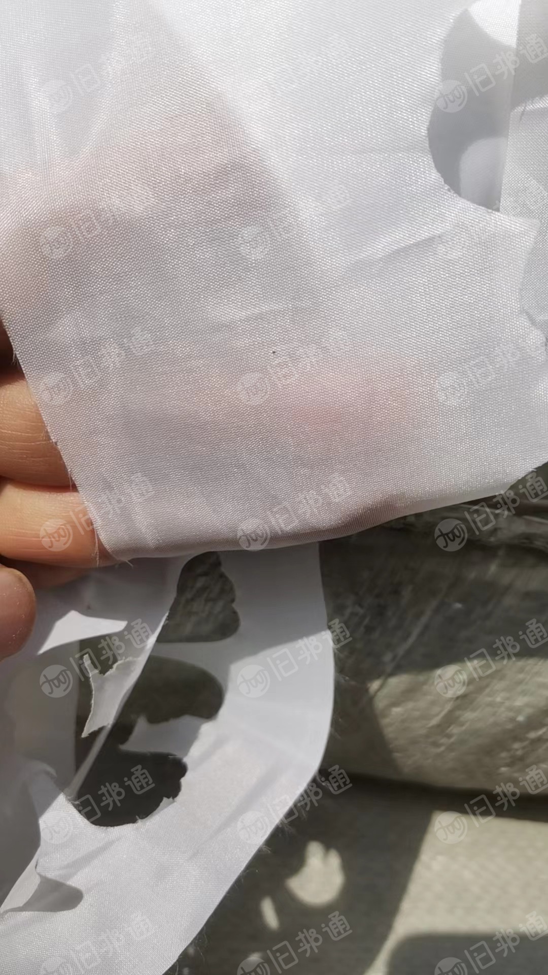 出售白色绢花下脚料35吨左右