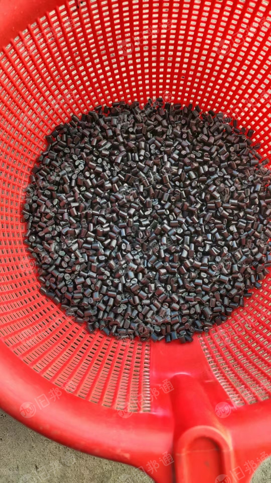 出售黑色托盘PP颗粒,过30目,月供200吨