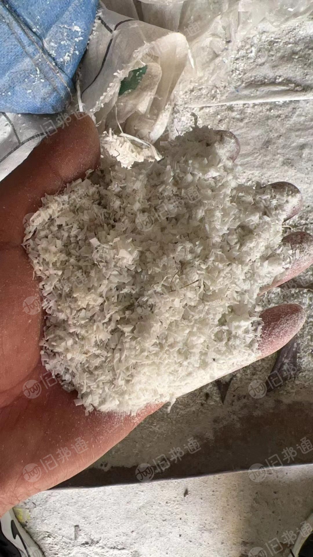 出售镜片磨粉,环氧树脂(不含玻璃,含没有破碎的小块镜片)