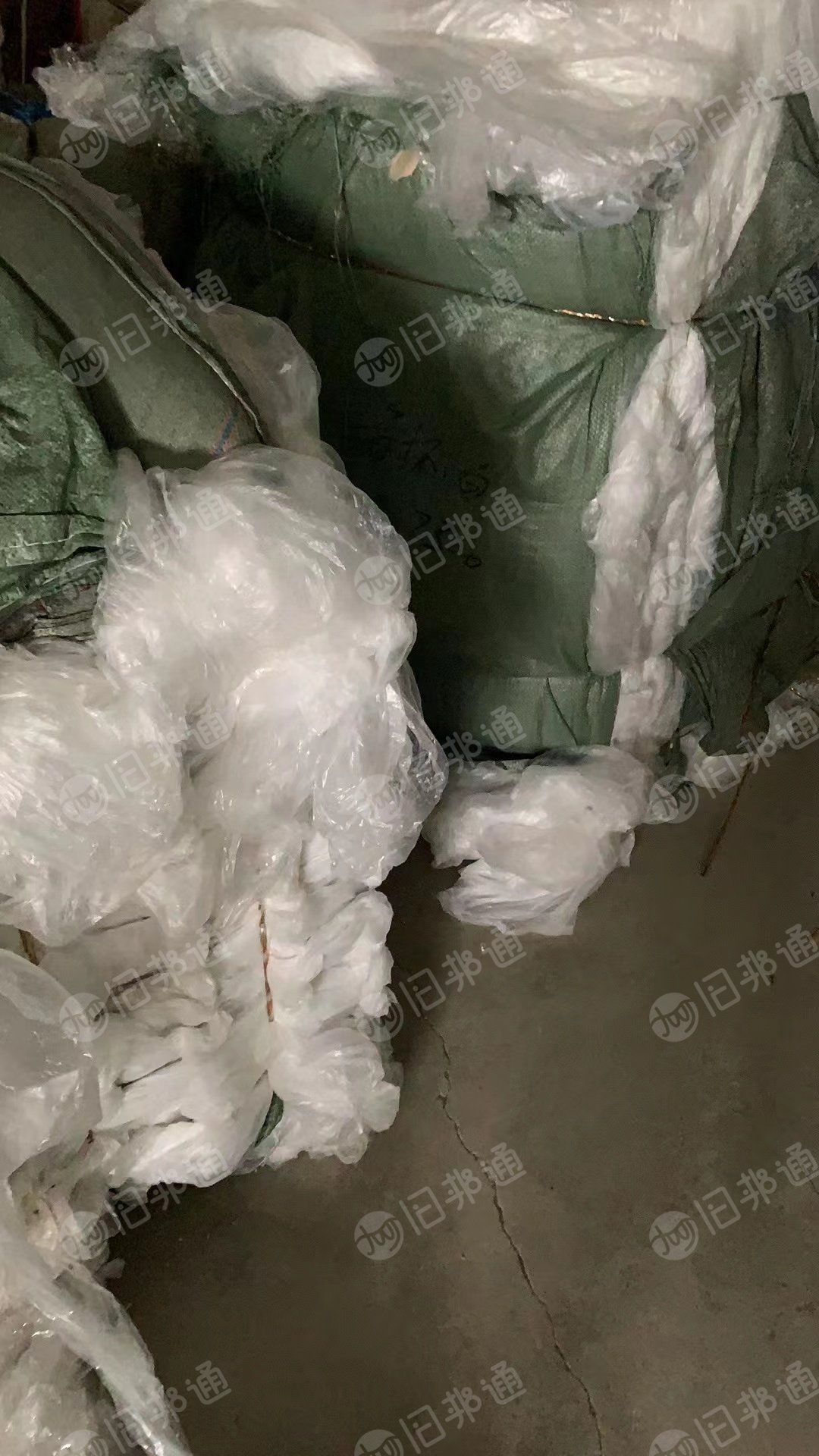 出售干造pe膜,一级高压膜,包上机