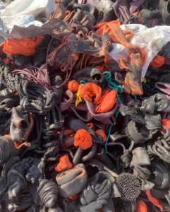 多种材质的电缆机头料，现货7-8吨，出售