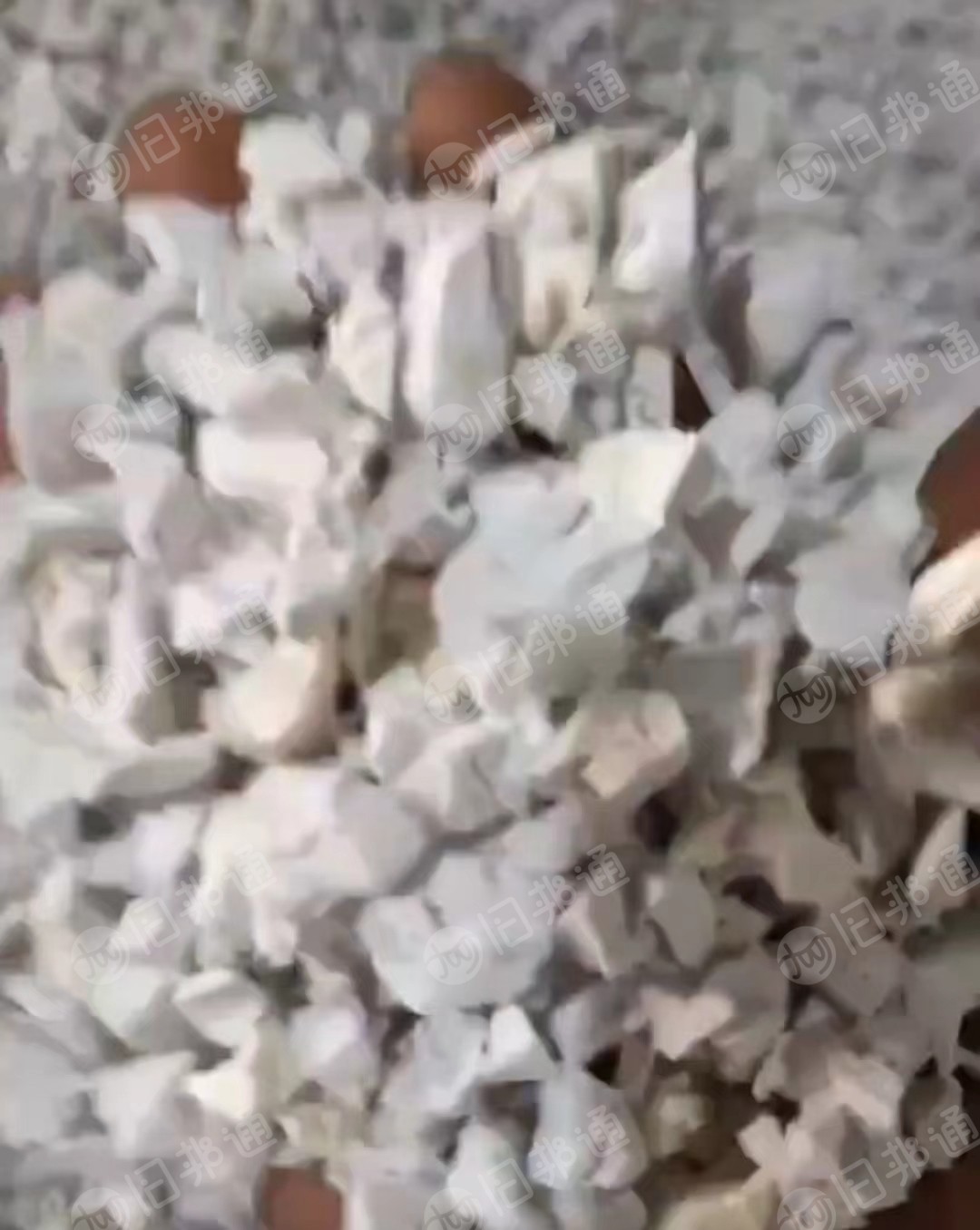 pvc软发泡鞋厂机头料和白色,杂色破碎料大量现货,钙粉百分之十,现货四五十吨,出售