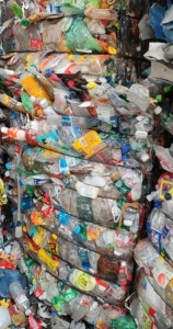 长期出售PET瓶砖，聚酯瓶砖