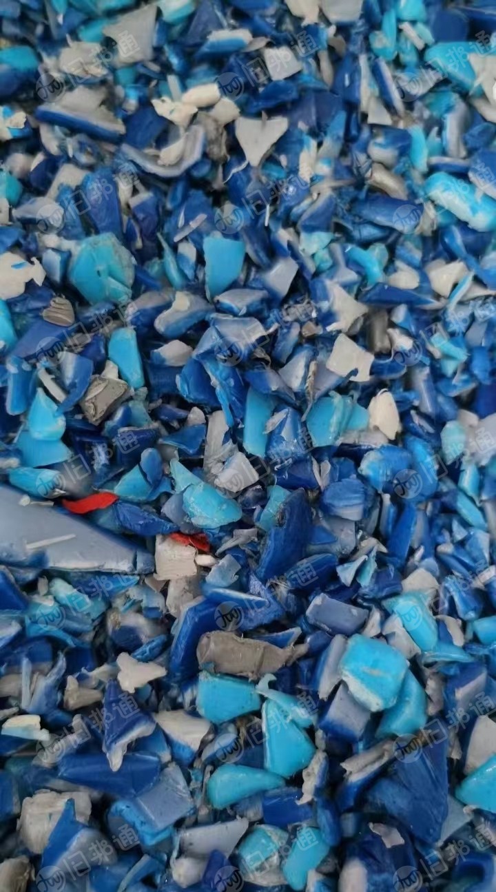 长期出售大蓝桶破碎料，每月100吨