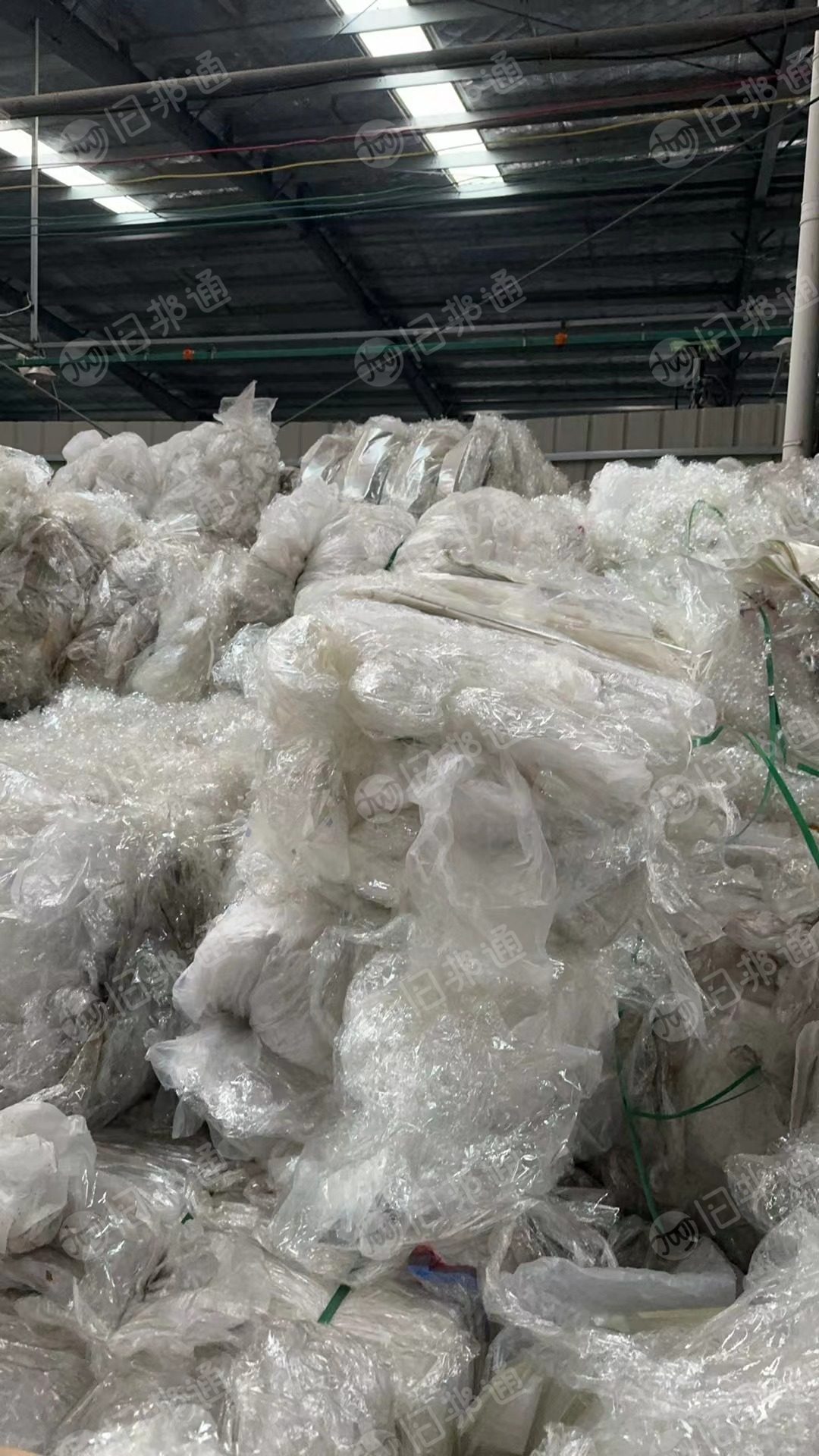 玻璃钢下来的PET膜废料,现货30吨,出售