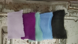 PVC箱包革边料，月供200吨，颜色杂色