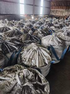 出售锌渣铁粉，70品味