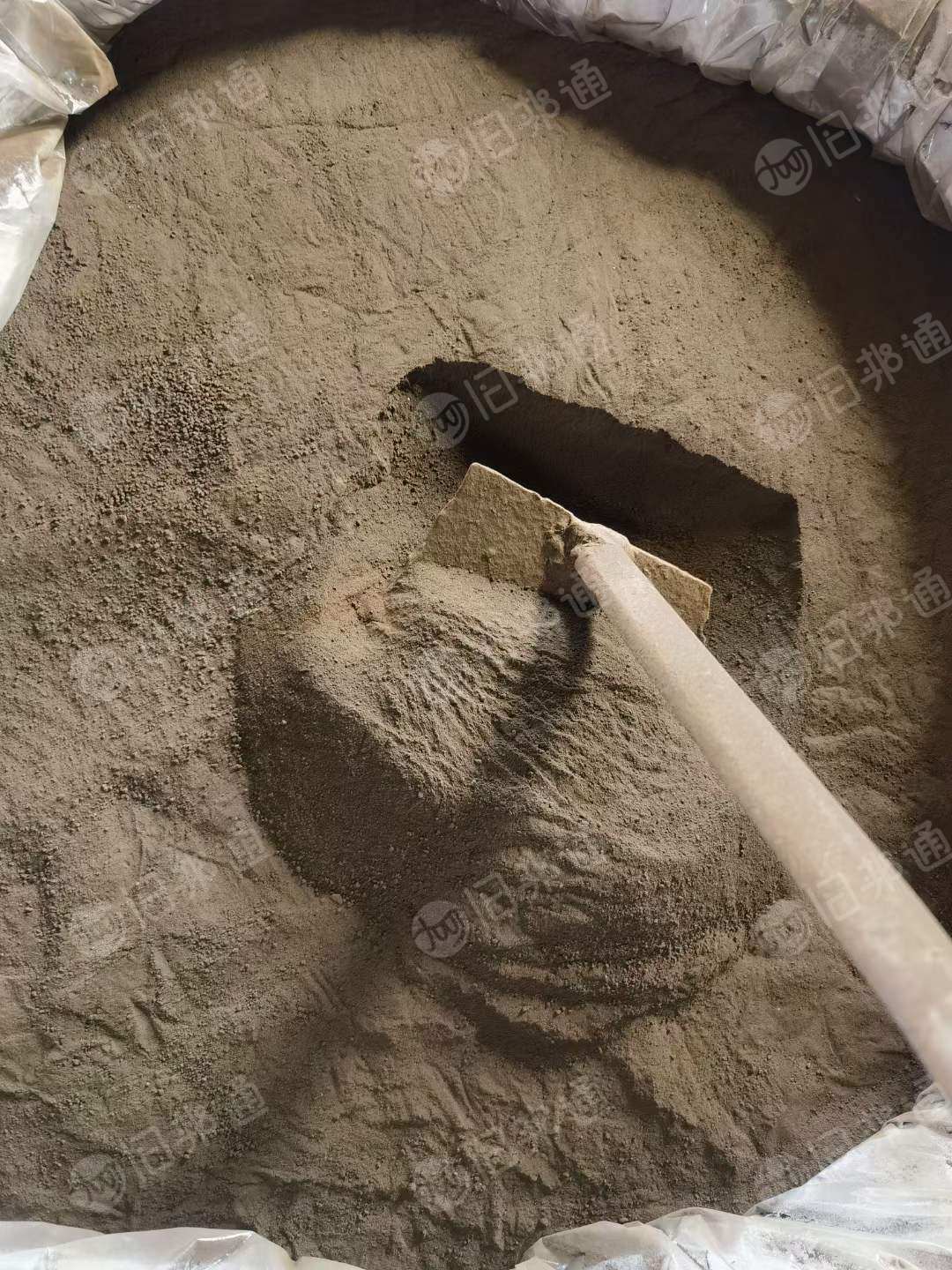 出售锌渣铁粉,70品味