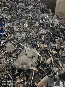 长期回收电镀abs废料，abs毛料