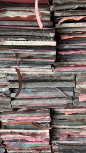 长期出售abs光伏板废料