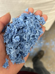 长期出售PP中空板破碎料，现货20吨，月供120吨