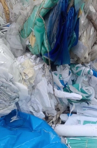 电子厂pet胶水膜，现货7吨，出售