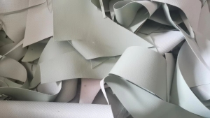 出售座椅革边料，有带海绵跟不带海绵的