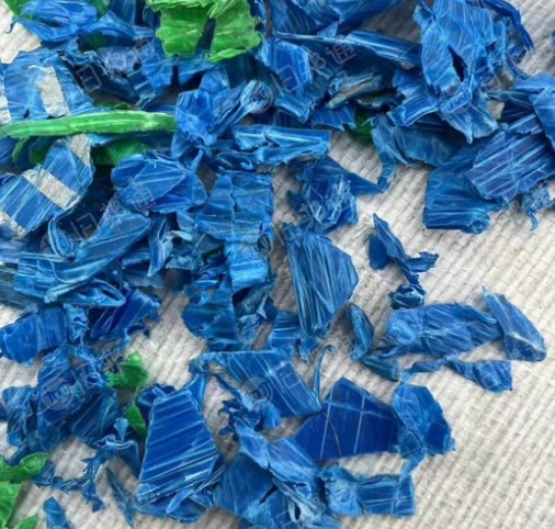 蓝色中空板粉碎料，蓝色格子板材粉碎料，去铁无杂质，十吨起订出售