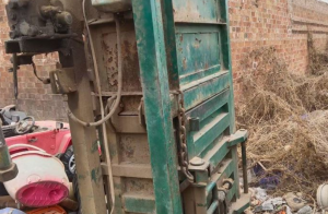 二手压包机，正常使用，没有毛病价格不高，出售