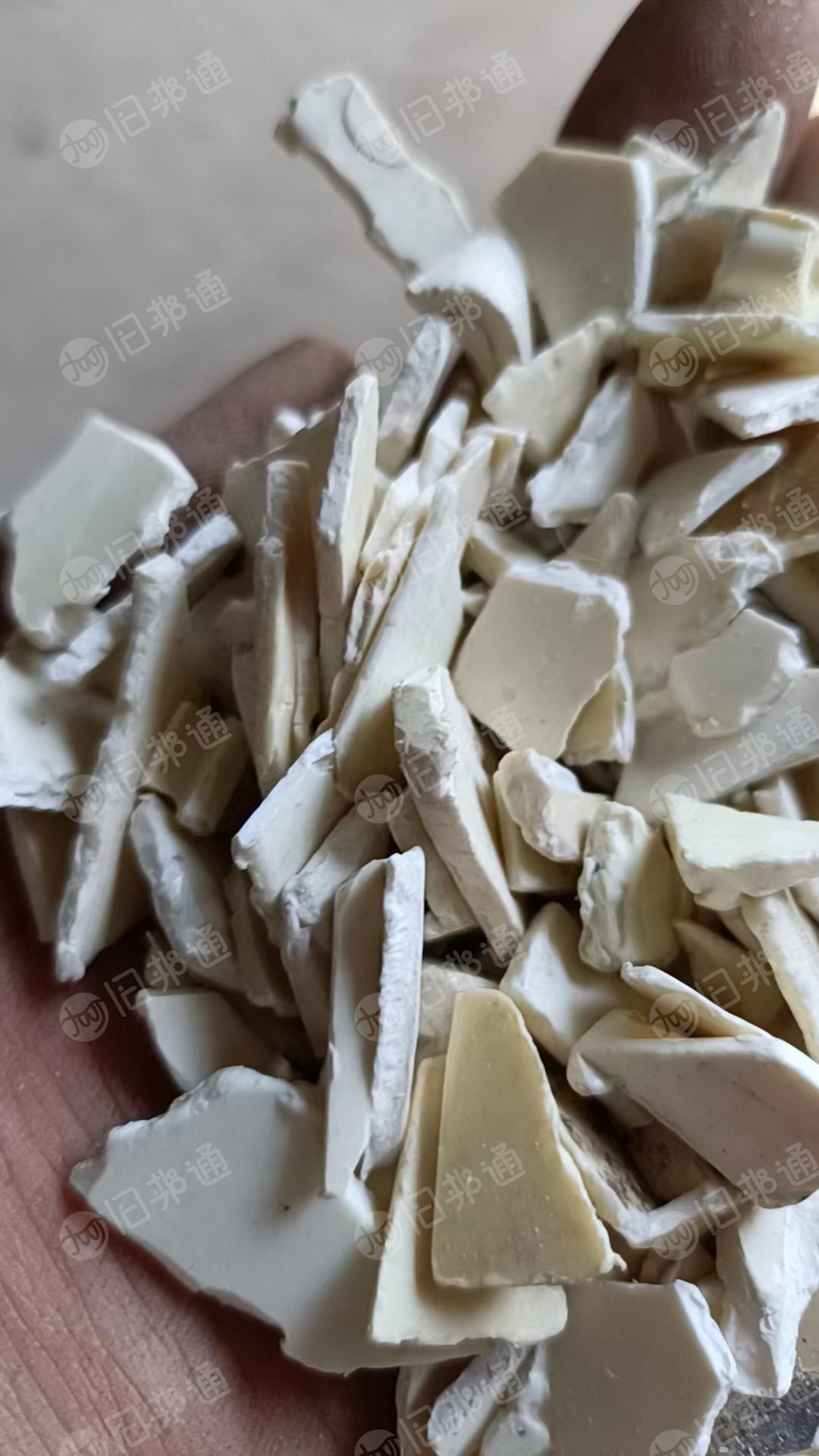 出售阻燃ABS破碎料,月供40吨