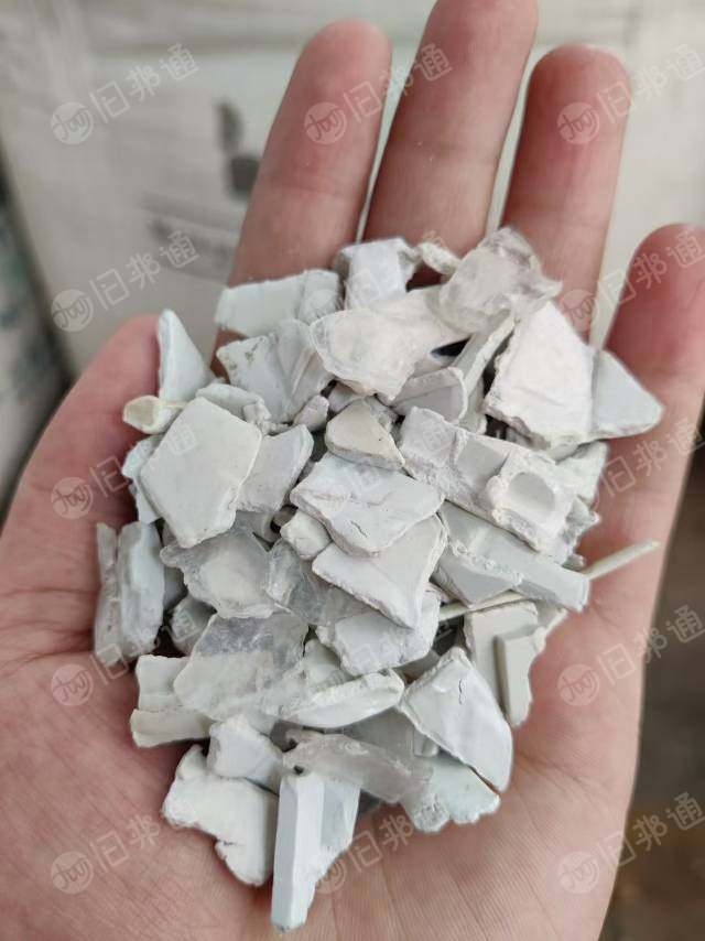 出售灰白PC加纤水口料