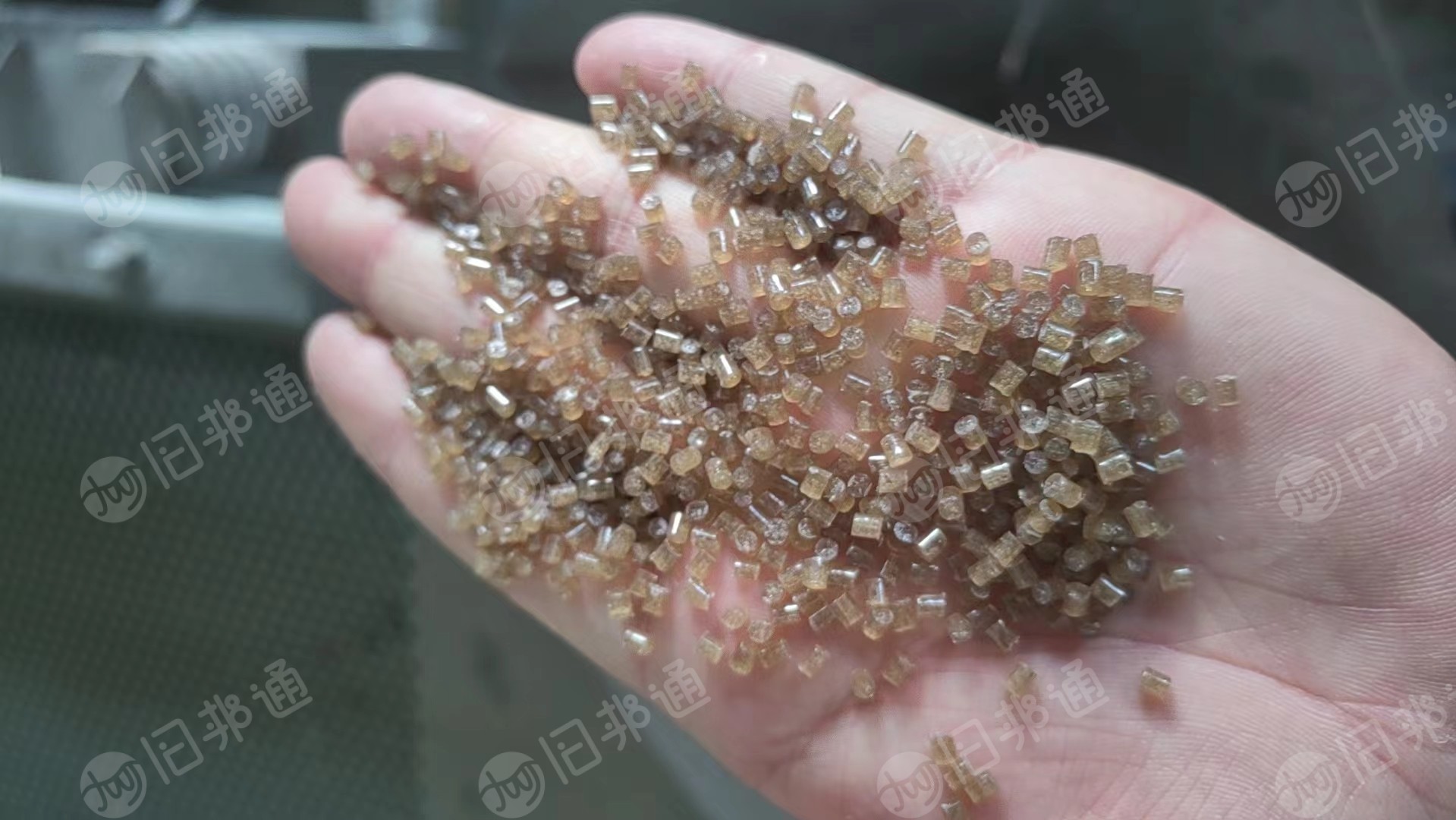 厂家长期求购EPS大白颗粒,茶透颗粒,要求过60-80目。月需1000吨