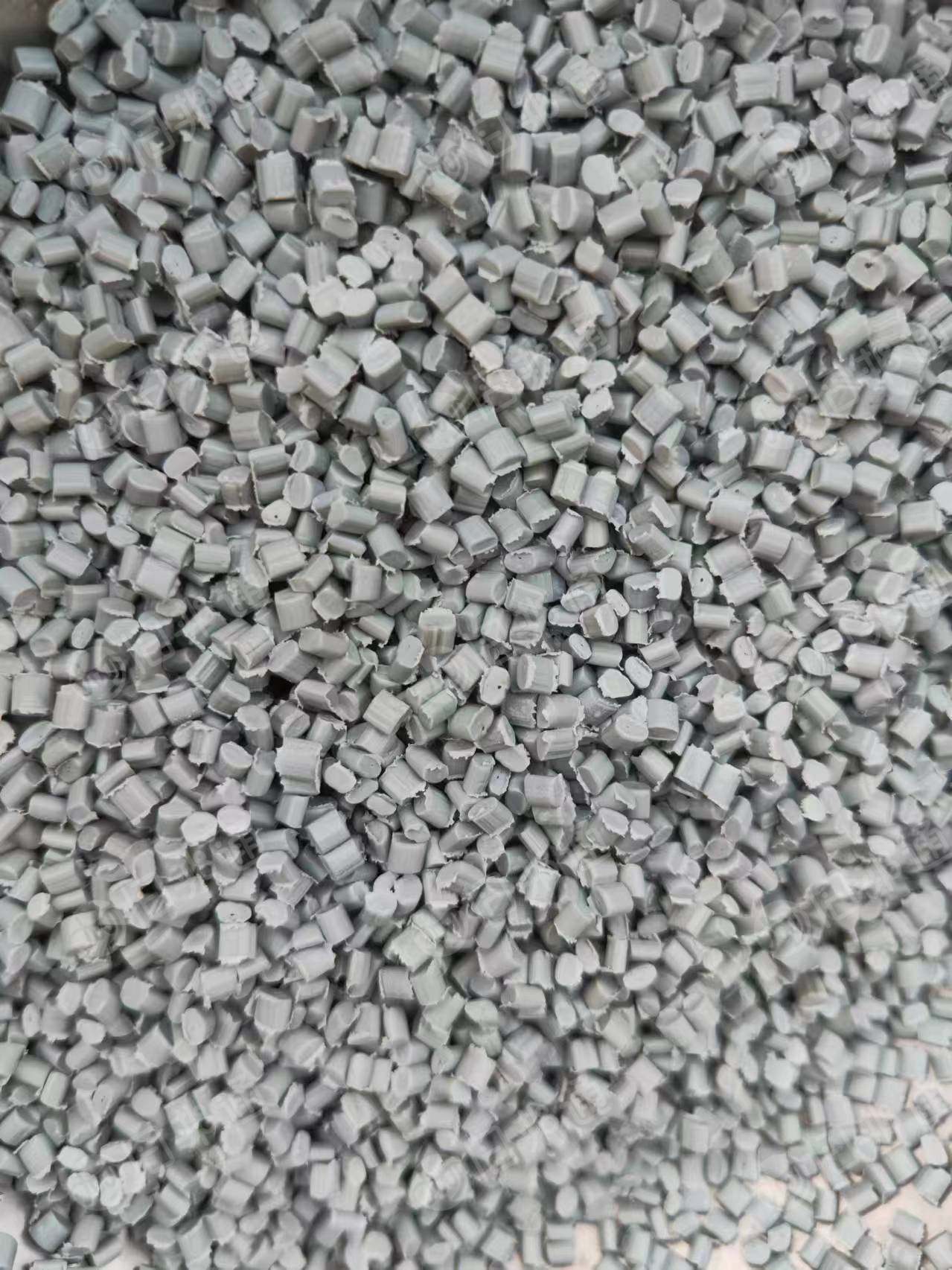 出售水洗薄膜颗粒,客户需要多少都能提供
