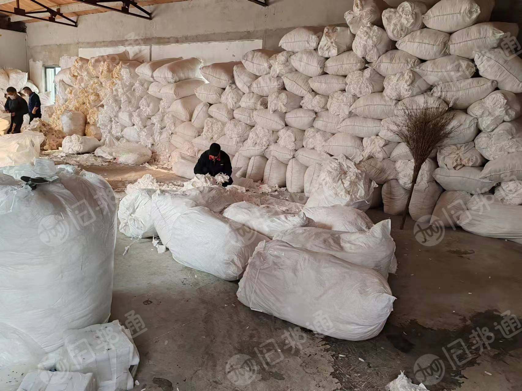 长期出售纯棉,粘胶、无纺布下脚料,天丝下脚料,全粘胶下脚料