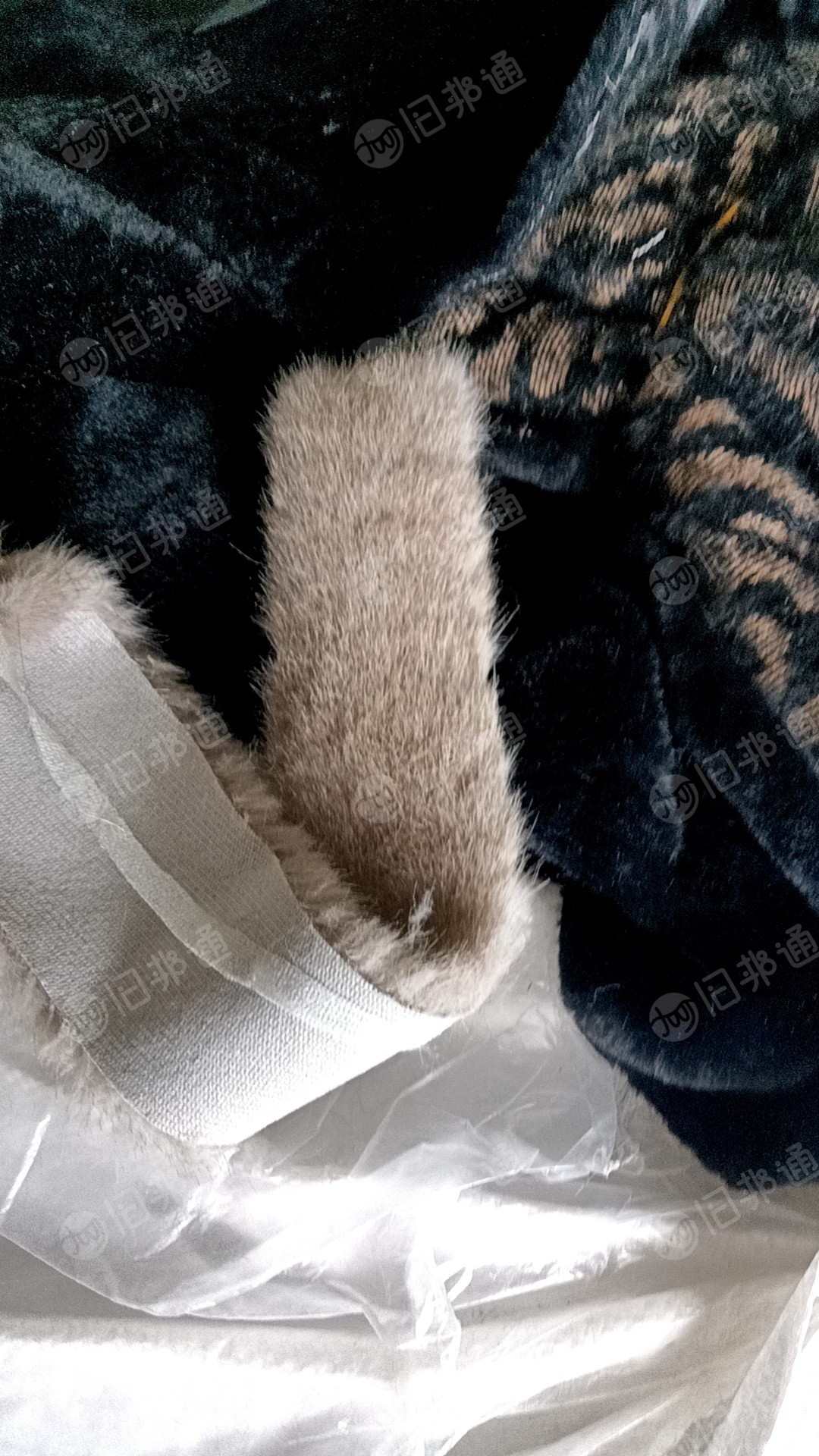 出售服装下脚料,拉丝料,绒毛拉丝料,假毛