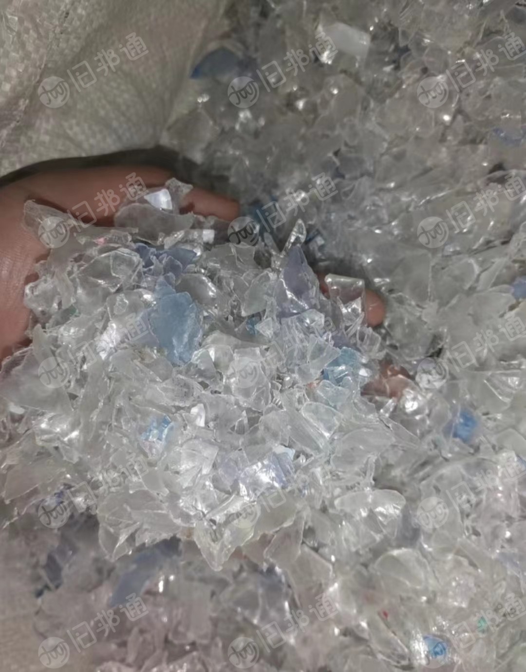 pet蓝白冷洗瓶片,现货10吨,长期出售
