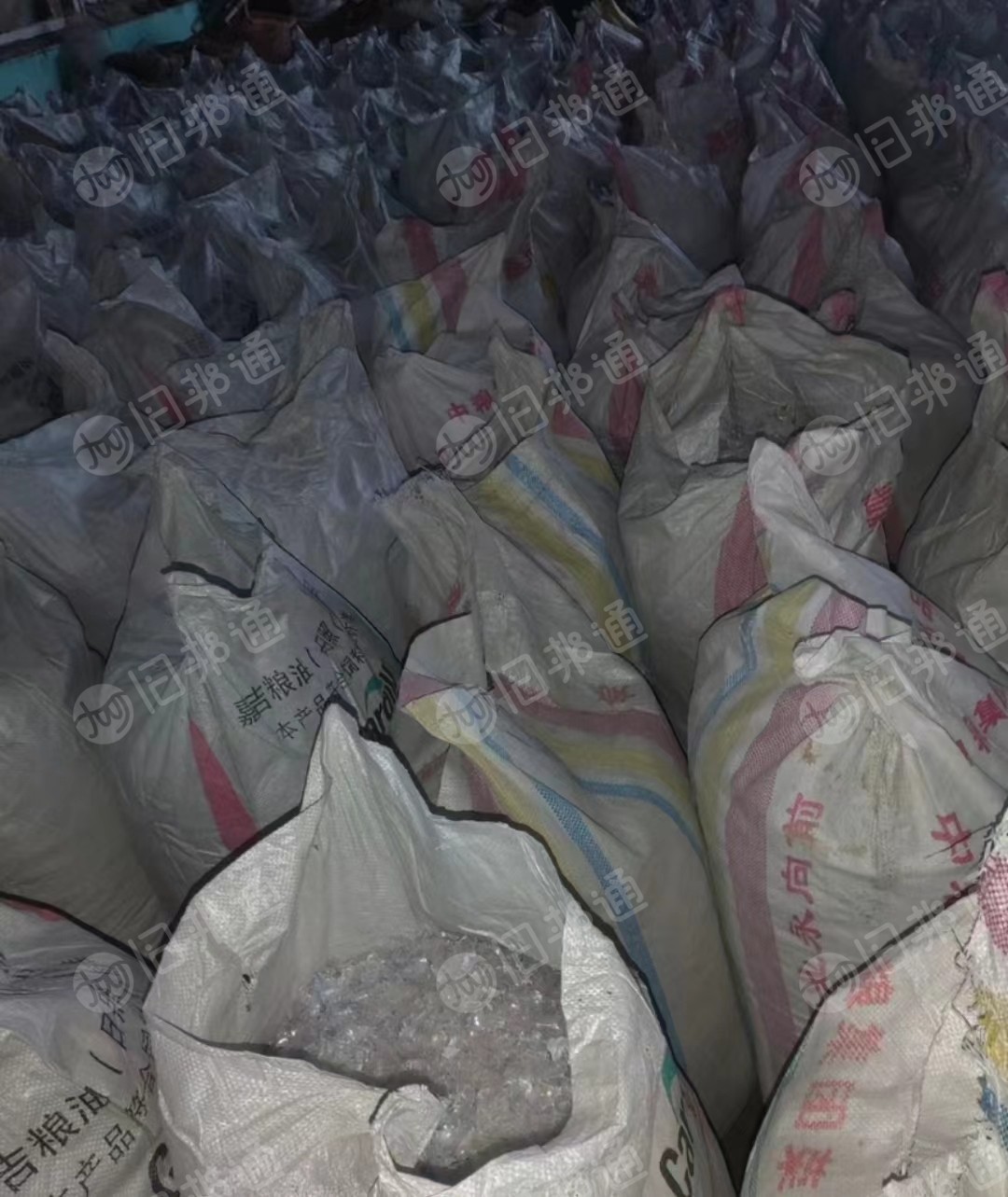 pet蓝白冷洗瓶片,现货10吨,长期出售