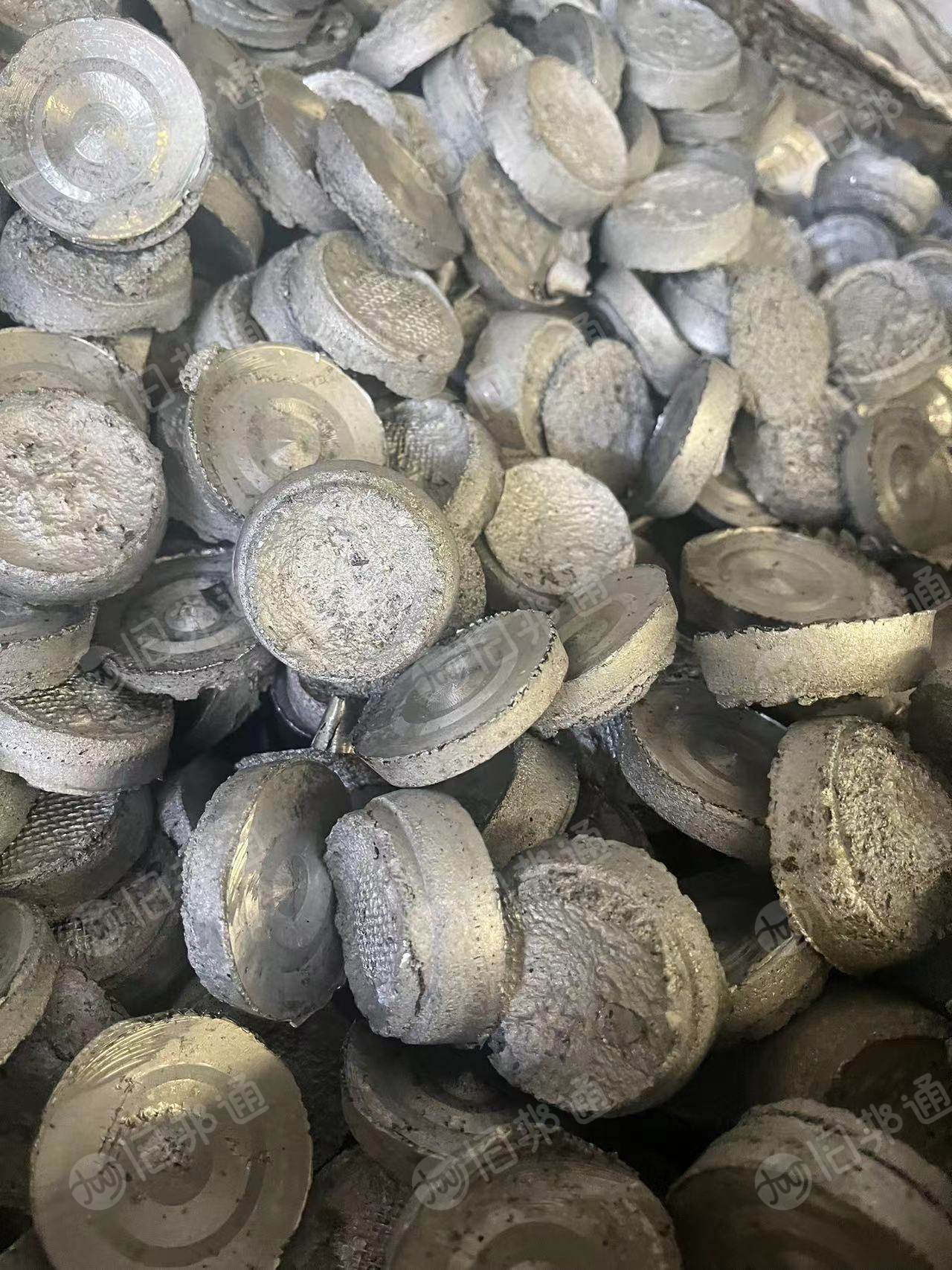 出售汽轮冒口铝,现货150吨
