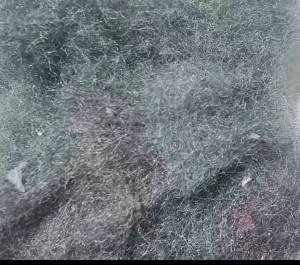 出售牛津布吹毛下来的涤纶布毛，日供6吨，可做毛毛虫颗粒