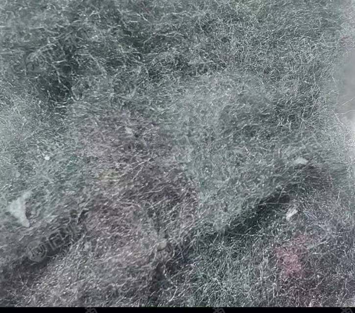 出售牛津布吹毛下来的涤纶布毛,日供6吨,可做毛毛虫颗粒