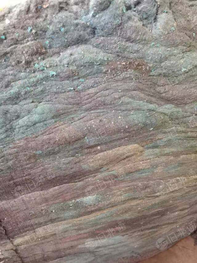 出售牛津布吹毛下来的涤纶布毛,日供6吨,可做毛毛虫颗粒
