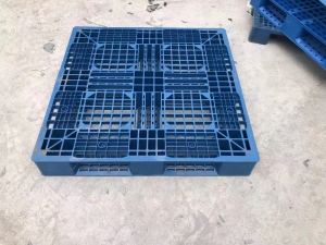 长期出售二手塑料托盘，二手塑料周转箱