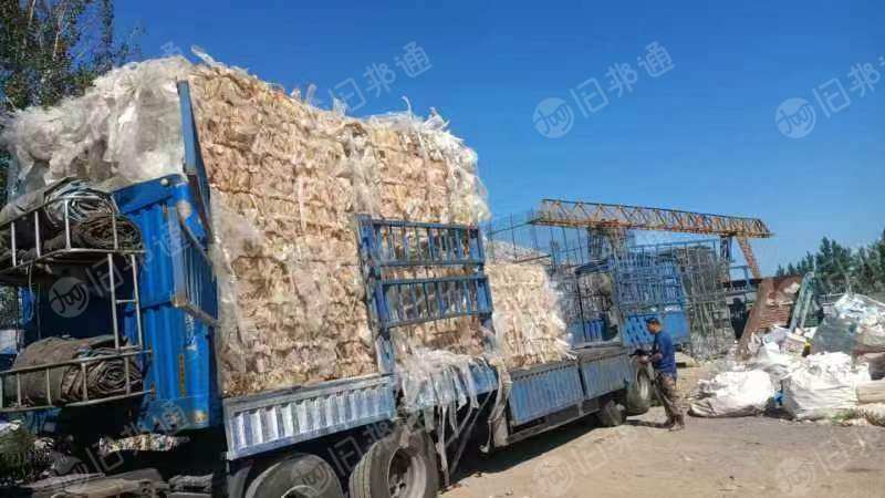 玻璃钢下来的PET膜废料,现货一挂车,长期出售