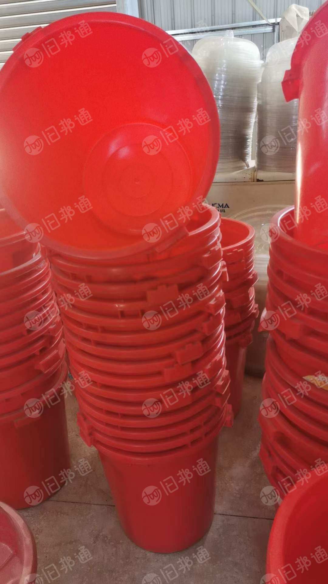 65升塑料桶200多个,现货出售