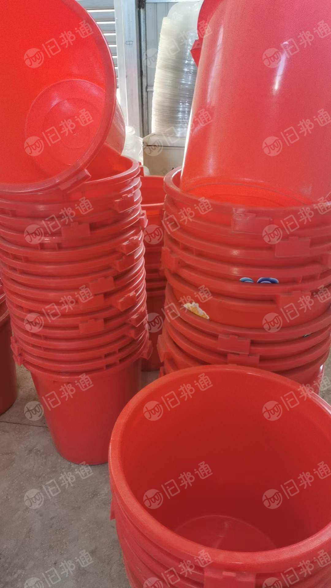 65升塑料桶200多个,现货出售