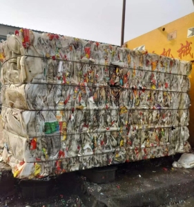 大白，小白，花乙压块（无丙，无管，无聚酯），现货9.6米一车，现货出售