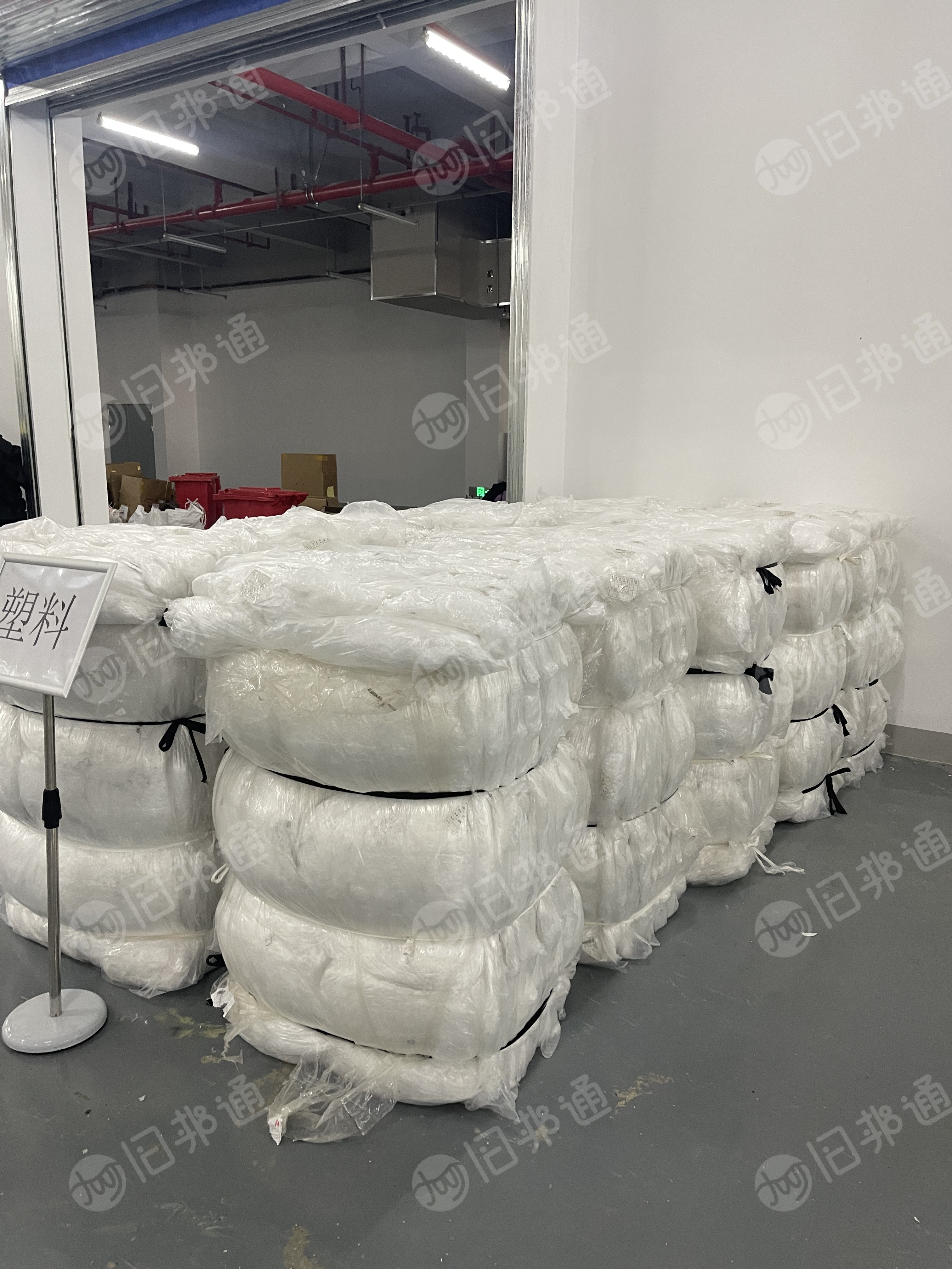 长期出售PE高低压膜,月供8吨,鞋厂出来的
