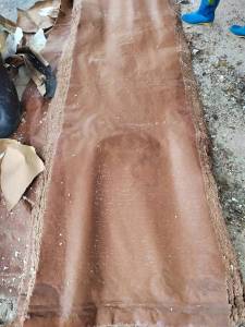 长期出售牛皮纸废料，带一层白色海绵