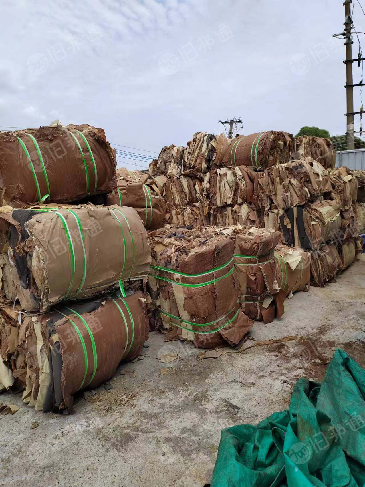 长期出售牛皮纸废料,带一层白色海绵