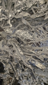 大量采购电池白边铝箔，宽边，窄边都可以，磨粉用