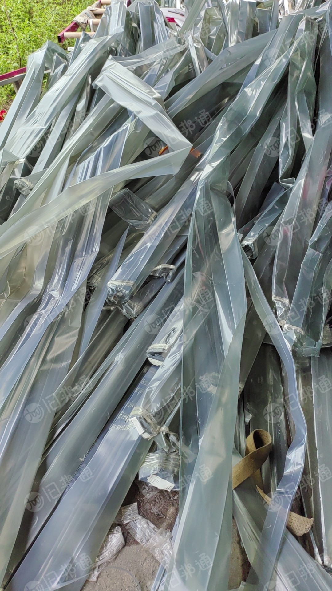 出售软质PVC,包铝合金的膜,月供七八吨