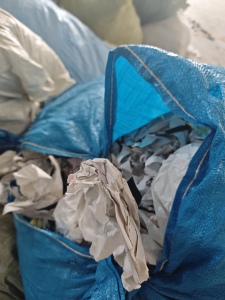 出售废纸，服装面料中的衬纸